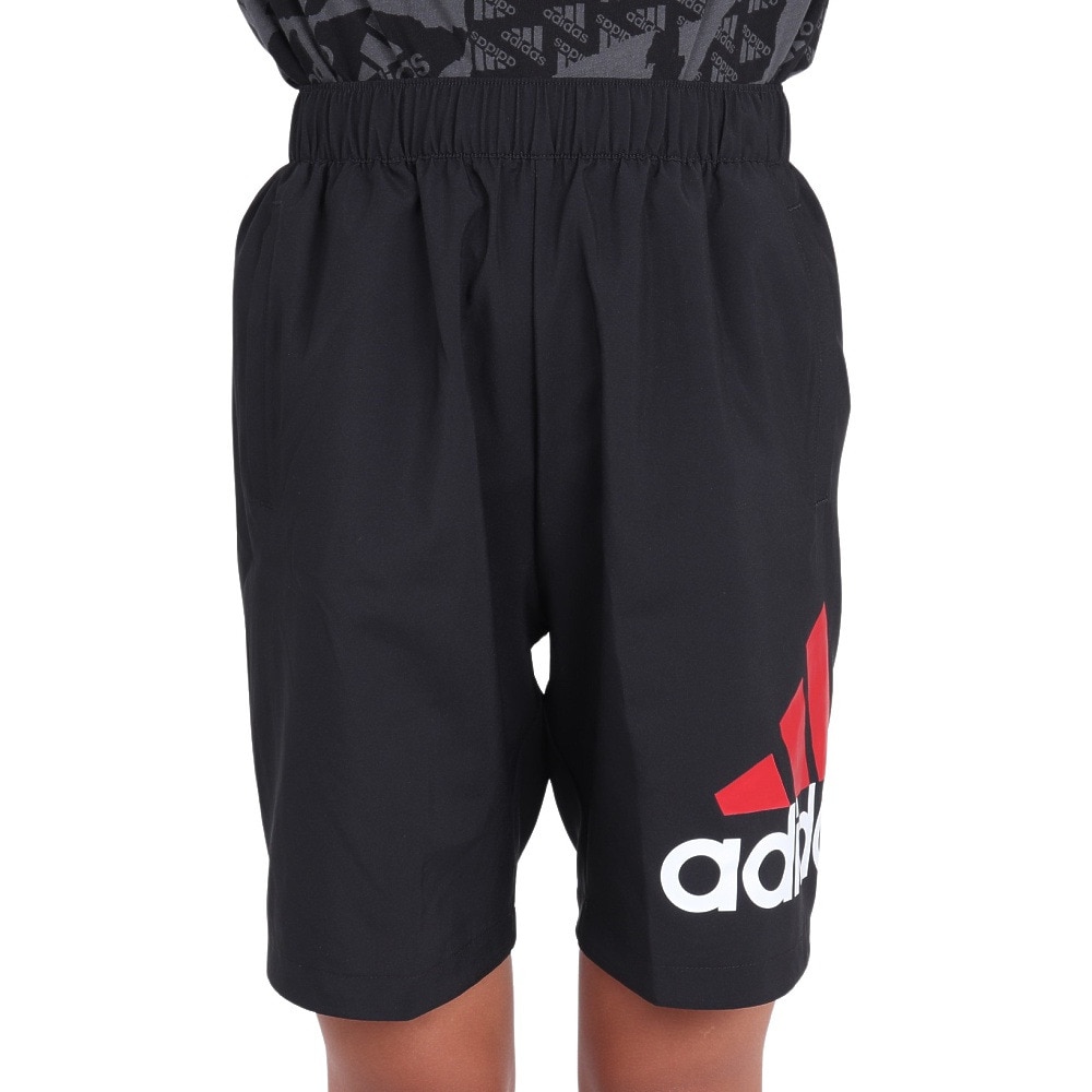 アディダス（adidas）（キッズ）エッセンシャルズ バッジオブスポーツ ルーズフィット 8インチ ウーブンショーツ キッズ JSY46-IS5187