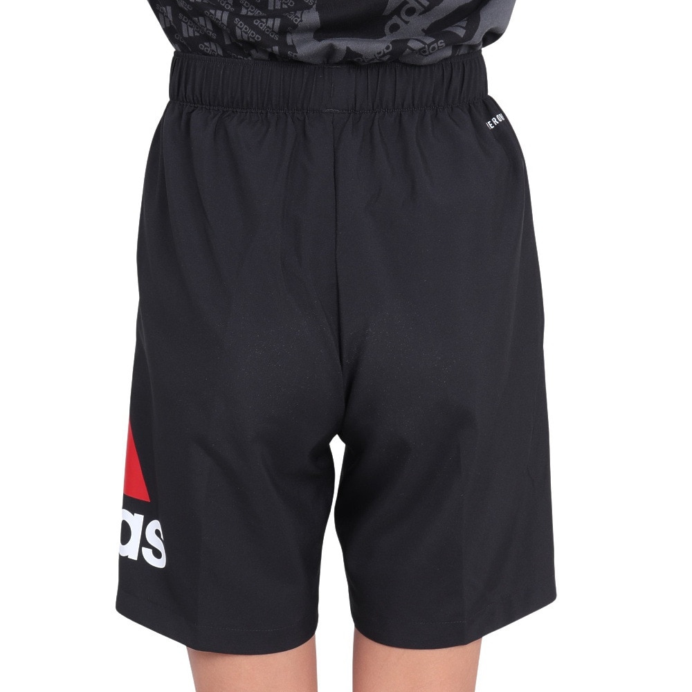 アディダス（adidas）（キッズ）エッセンシャルズ バッジオブスポーツ ルーズフィット 8インチ ウーブンショーツ キッズ JSY46-IS5187