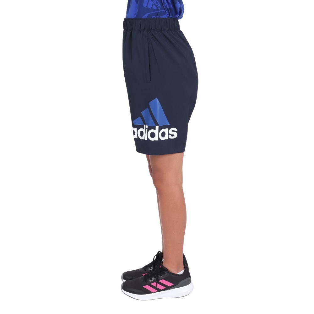アディダス（adidas）（キッズ）パンツ　ハーフパンツ 吸湿性 ネイビー ルーズフィット 8インチ ウーブンショーツ キッズ JSY46-IS5188
