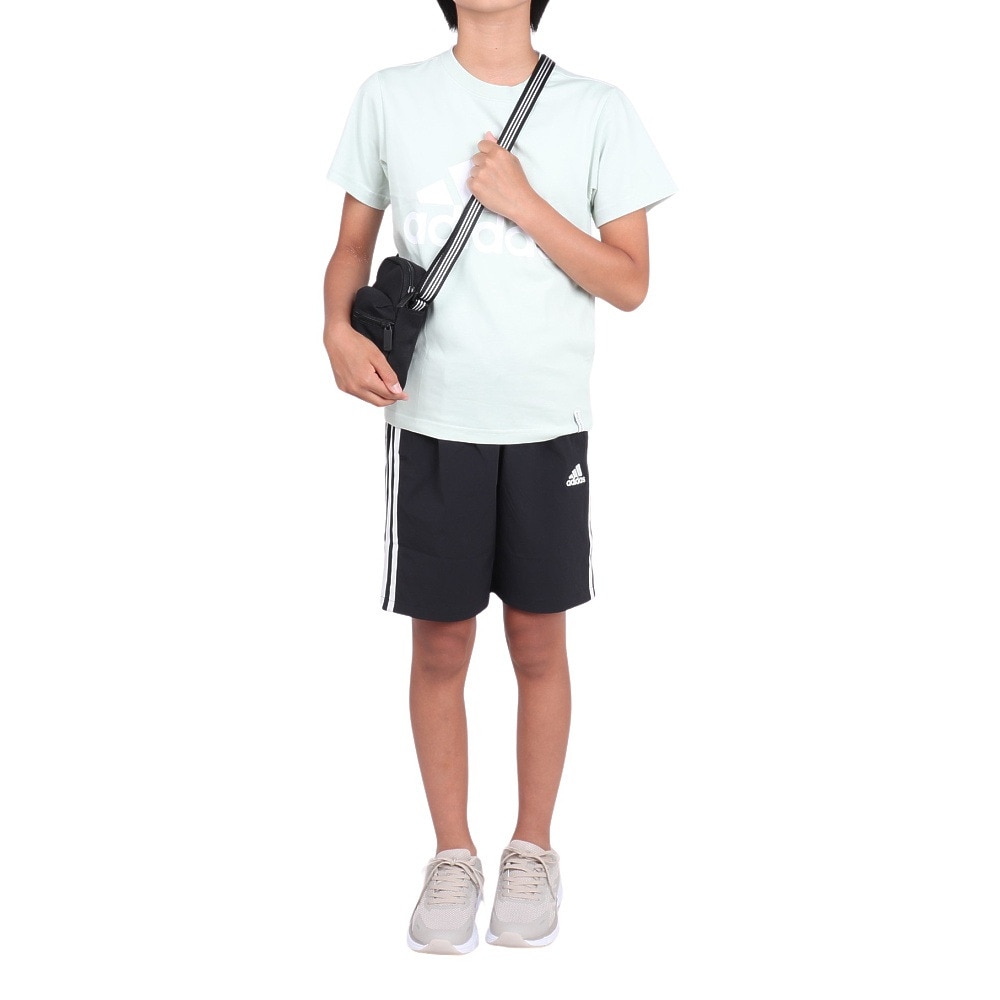 アディダス（adidas）（キッズ）エッセンシャルズプラス ルーズフィット スリーストライプス ウーブンショーツ キッズ KWF37-JE1737