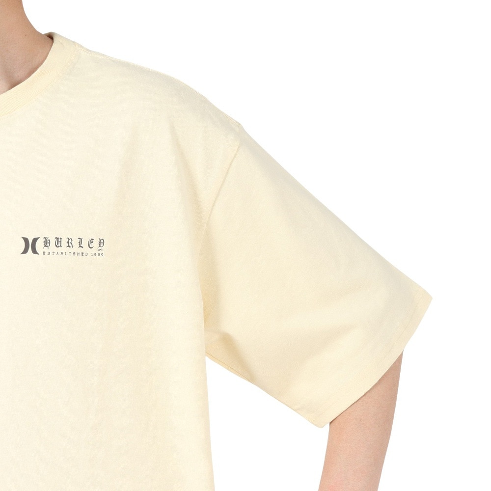 ハーレー（HURLEY）（メンズ）オーバーサイズド オールド イングリッシュ ロゴ半袖Tシャツ MSS2411024-CRM