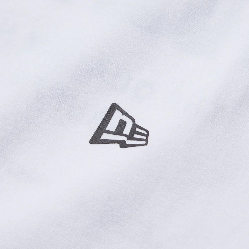 ニューエラ（NEW ERA）（メンズ、レディース）半袖 ユーティリティー オーバーサイズド Tシャツ Archive Logo 14391959