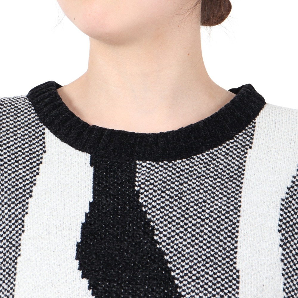 ニキータ（NIKITA）（レディース）MOLE YARN SWAYING セーター NCKT242010-BLK