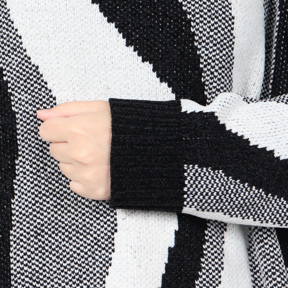 ニキータ（NIKITA）（レディース）MOLE YARN SWAYING セーター NCKT242010-BLK