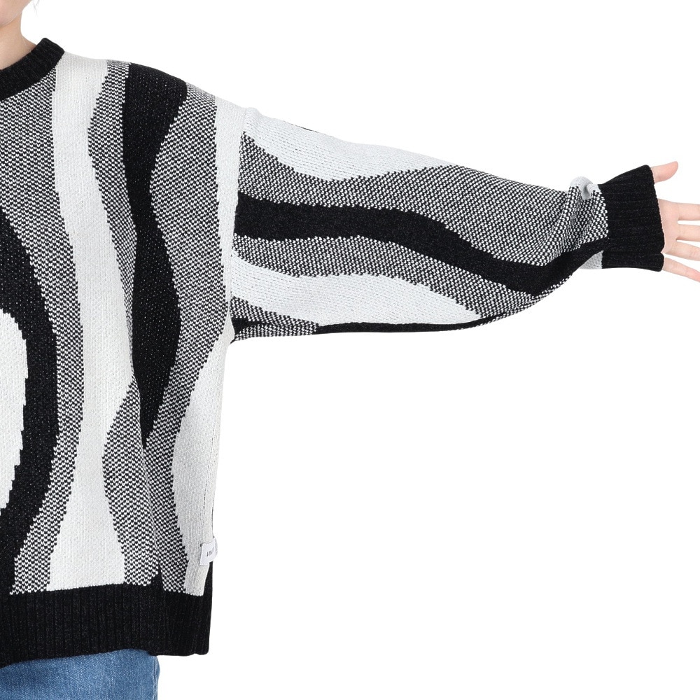 ニキータ（NIKITA）（レディース）MOLE YARN SWAYING セーター NCKT242010-BLK
