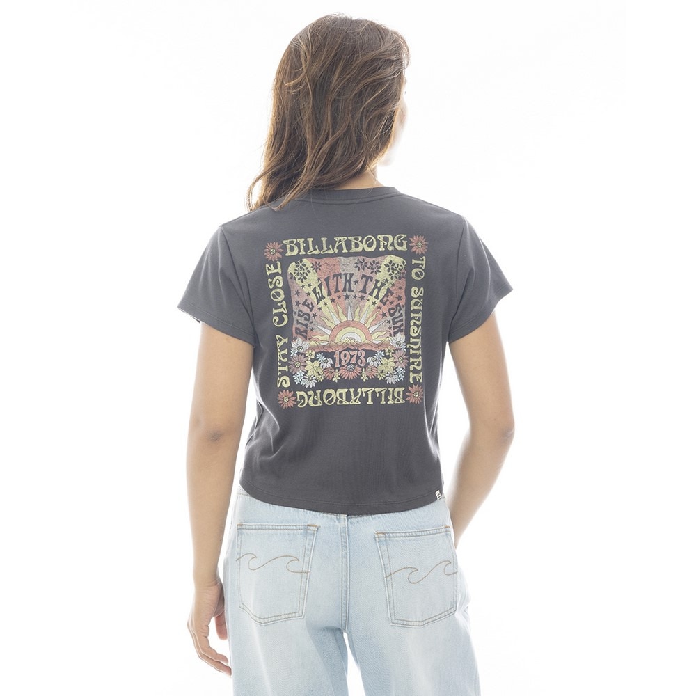 ビラボン（BILLABONG）（レディース）GRAPHIC BABY FIT クロップド丈半袖Tシャツ BF013215 OFB