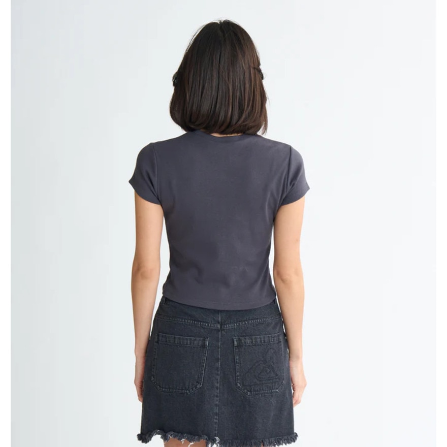 ロキシー（ROXY）（レディース）FUN & ALIVE 半袖Tシャツ ショート丈 チビT 丈短め ヘリテージロゴ 25SURST252058BLK