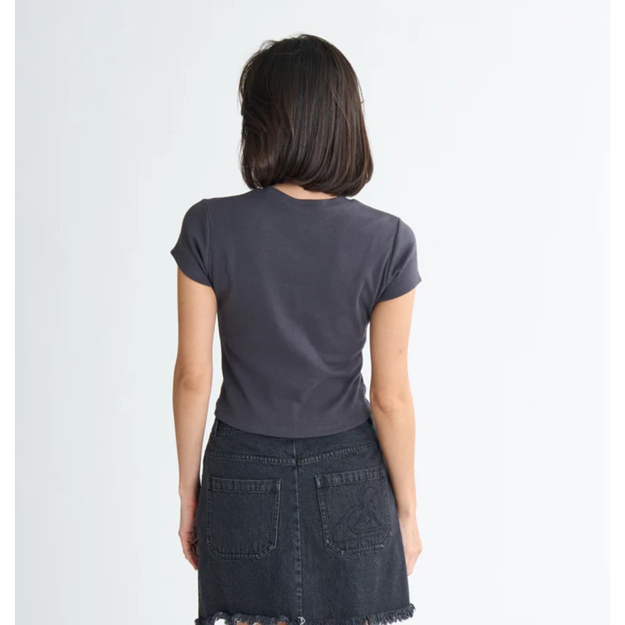 ロキシー（ROXY）（レディース）FUN & ALIVE 半袖Tシャツ ショート丈 チビT 丈短め ヘリテージロゴ 25SURST252058BLK