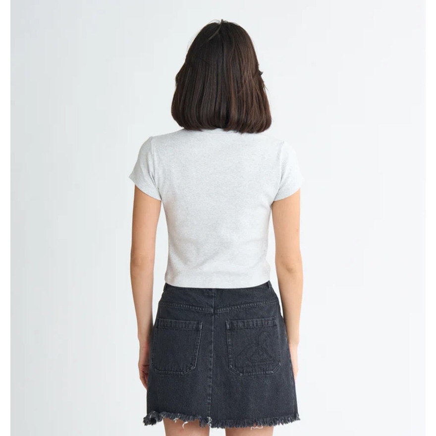 ロキシー（ROXY）（レディース）FUN & ALIVE 半袖Tシャツ ショート丈 チビT 丈短め ヘリテージロゴ 25SURST252058HER