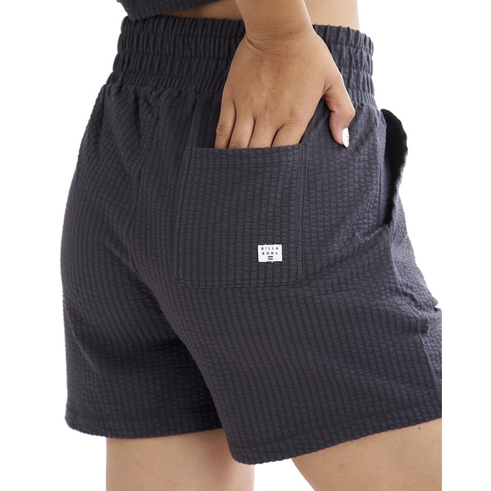 ビラボン（BILLABONG）（レディース）LIGHT SUCKER ショートパンツ BF01C603 OFB