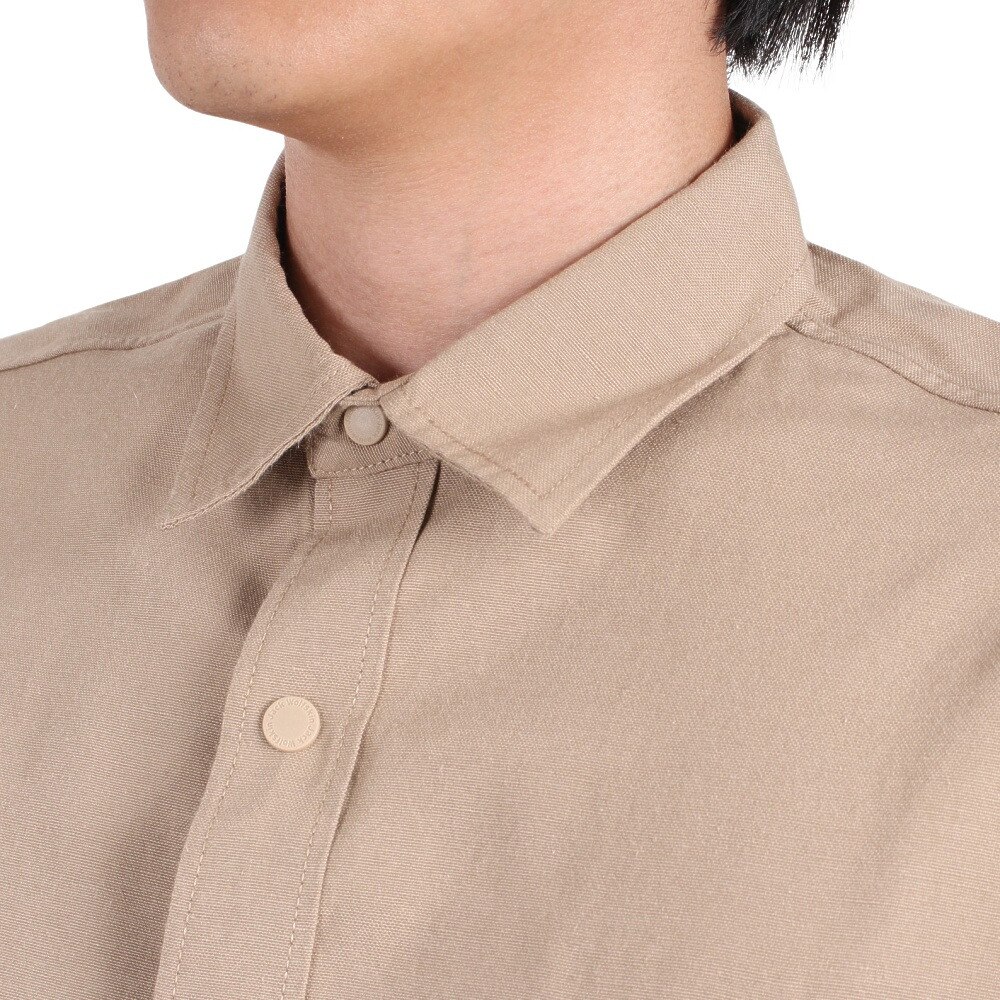 ジャックウルフスキン（JackWolfskin）（メンズ）清涼感 通気性 カジュアルシャツ 長袖 JP PAW IN POCKET B.D. シャツ 5032481-5605 ベージュ