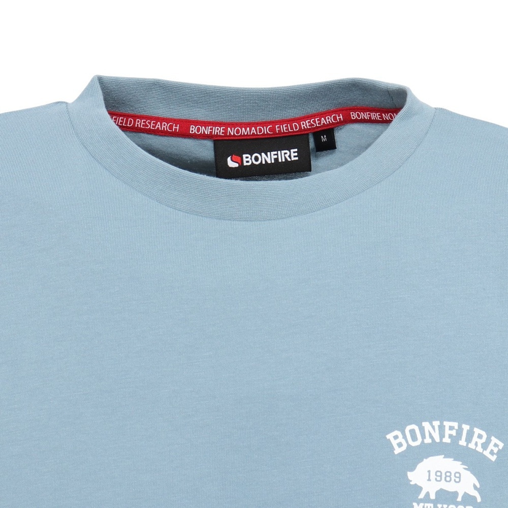 ボンファイア（Bonfire）（メンズ）Wild boar 半袖Tシャツ 50BNF5SCD2374 LBLU