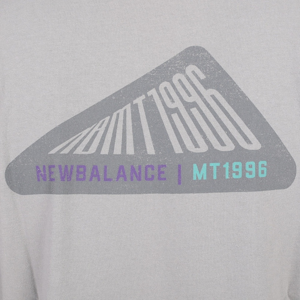 ニューバランス（new balance）（メンズ）長袖Tシャツ ロンT MT1996 グラフィックロングスリーブTシャツ AMT35014-TAG グレー