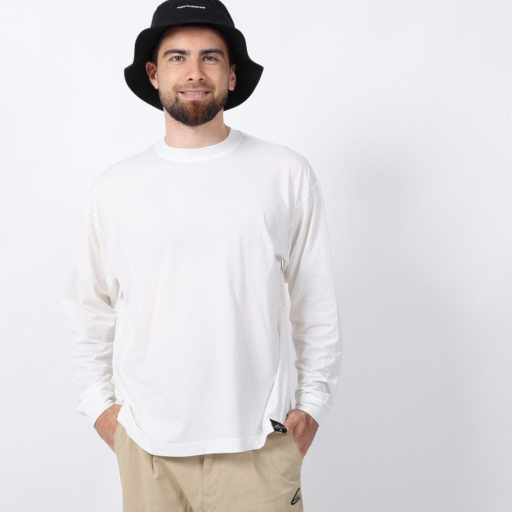 ニューバランス（new balance）（メンズ）ラッシュガード 長袖Tシャツ MT1996 AMT35015MW1 ホワイト 速乾 UVカット 紫外線対策 