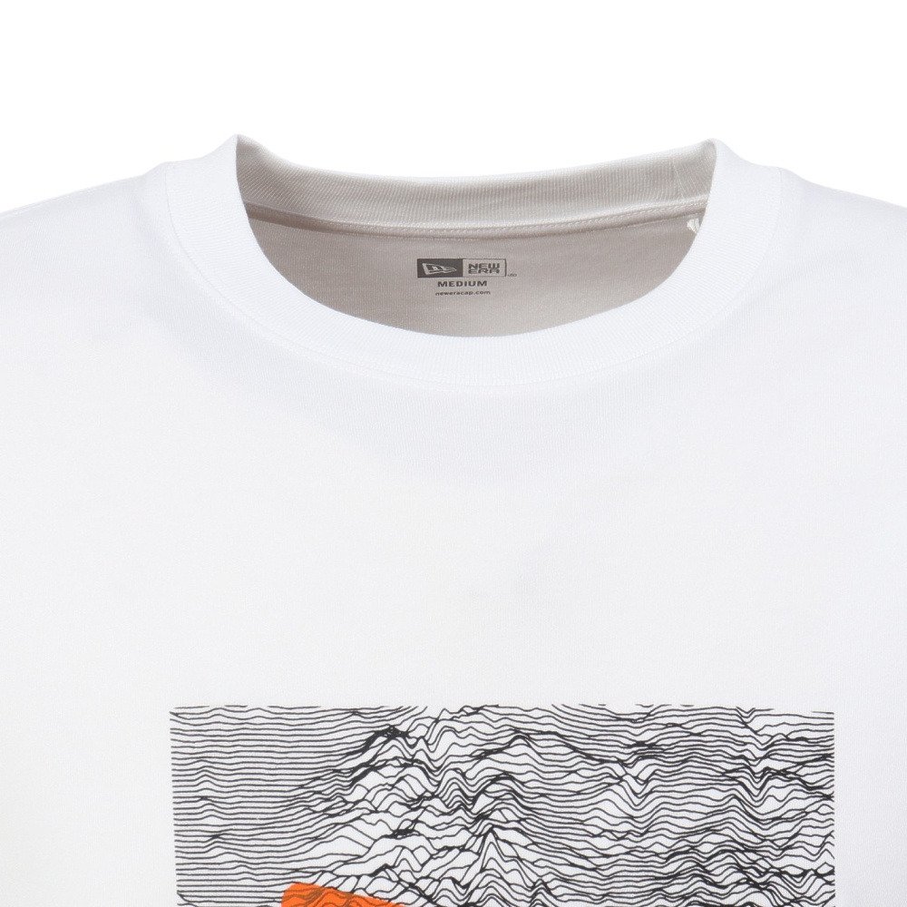 ニューエラ（NEW ERA）（メンズ、レディース）長袖 オーバーサイズド ウォーム Tシャツ Topographic Surface 14668842