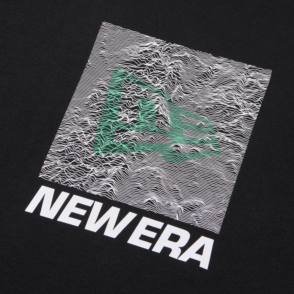 ニューエラ（NEW ERA）（メンズ、レディース）長袖 オーバーサイズド ウォーム Tシャツ Topographic Surface 14668843