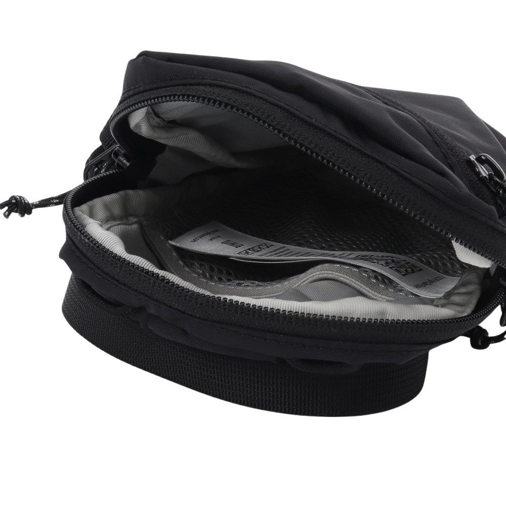 フェイルラーベン（FJALLRAVEN）（メンズ、レディース）バッグ High Coast Pocket BLK 23226-550