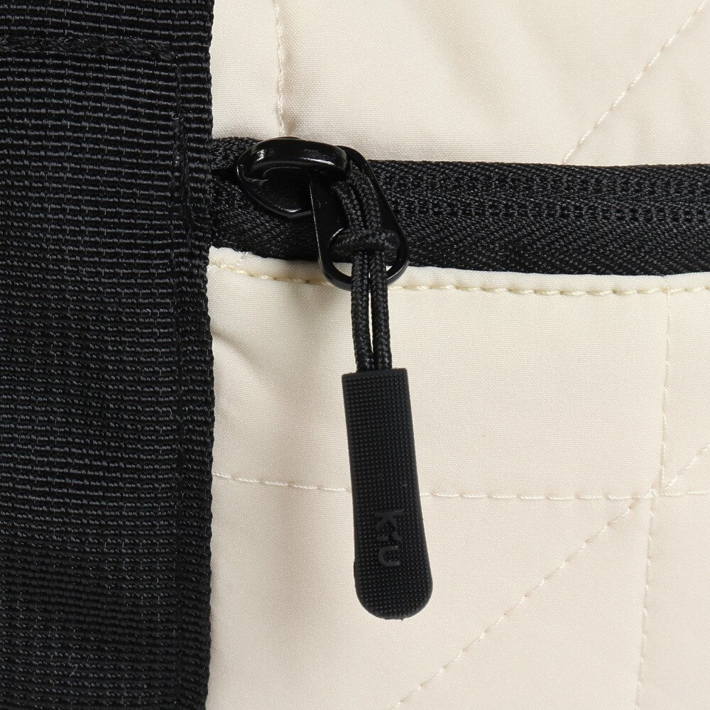 キウ（Kiu）（メンズ、レディース）スクエアパデッドミニボストンバッグ K476-967