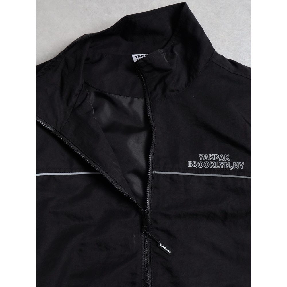 ヤックパック（YAK PAK）（メンズ、レディース）ナイロン ブルゾン 4710016-01 BLK