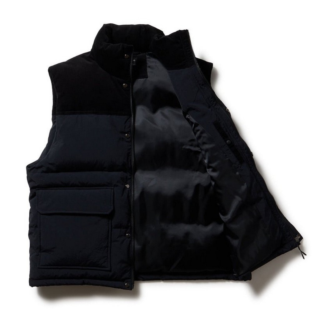 ニューエラ（NEW ERA）（メンズ、レディース）ダウンベスト