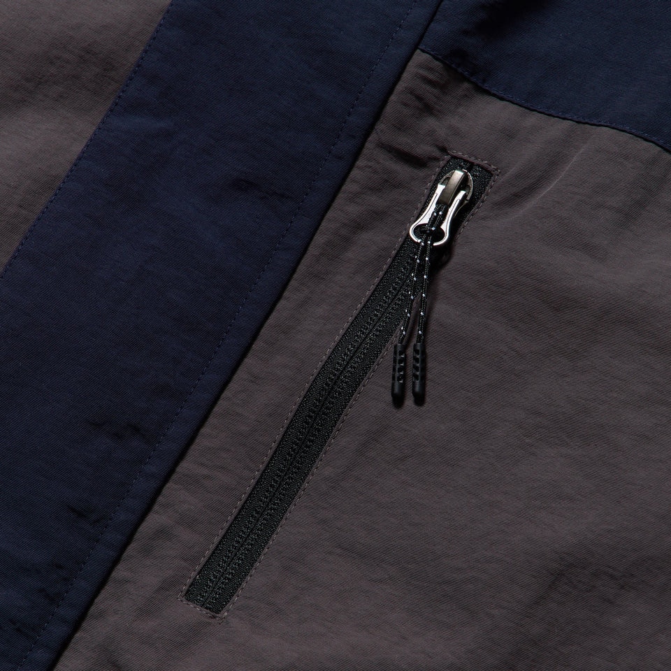 ニューエラ（NEW ERA）（メンズ、レディース）マウンテンパーカ