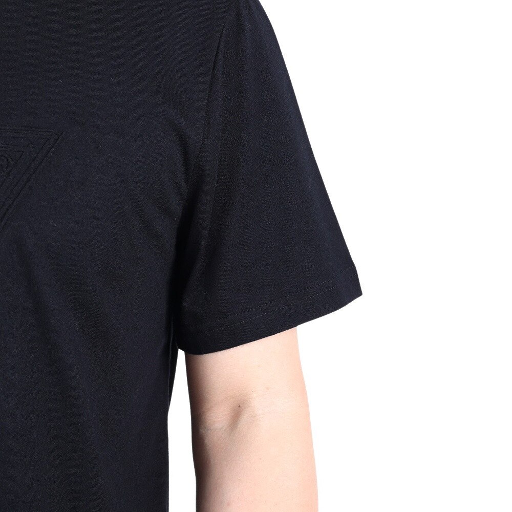 GUESS（メンズ）エンボスロゴ Tシャツ MM2K8406KBLK