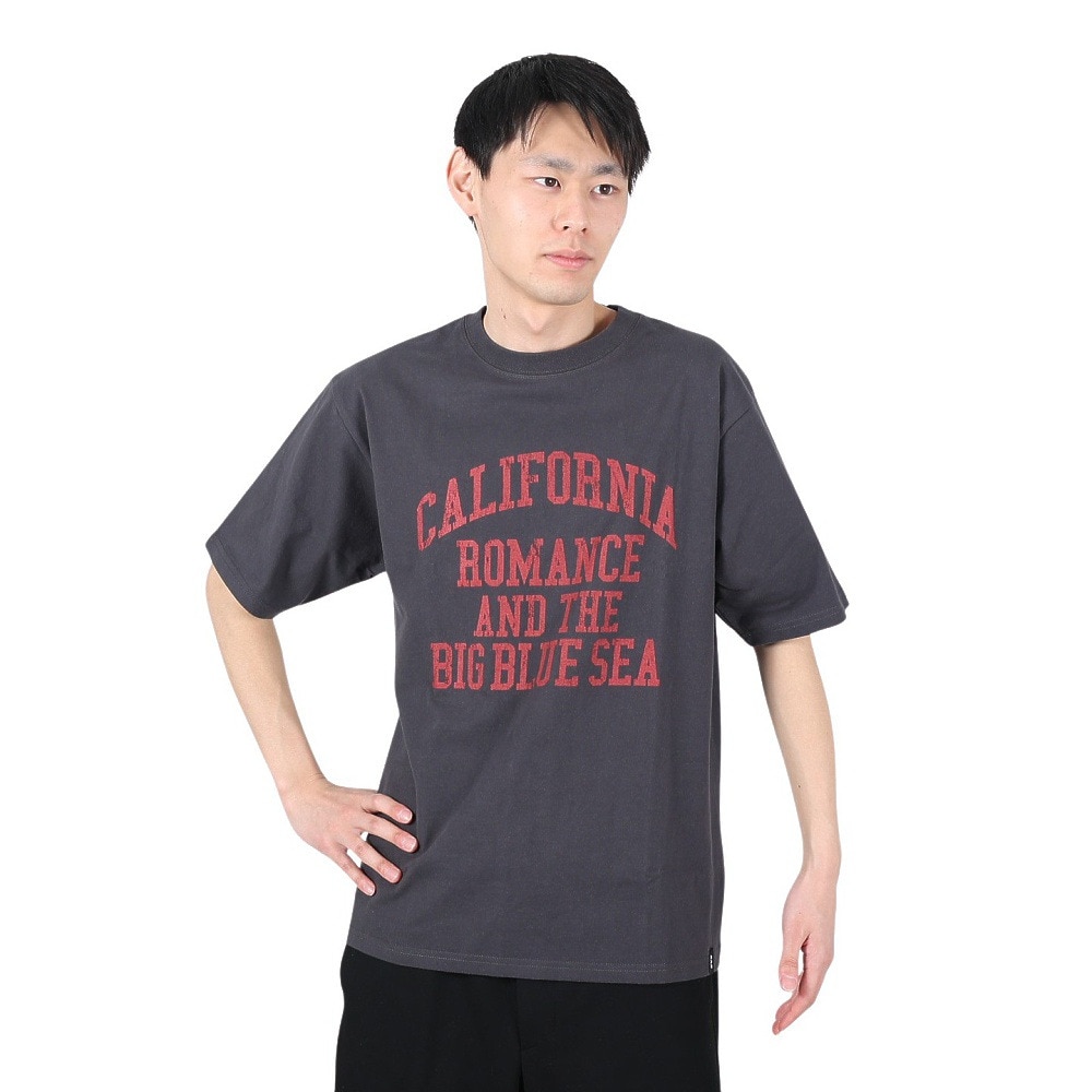 エスエーエス（S.A.S）（メンズ）半袖Tシャツ メンズ カレッジロゴ SAS2247202-17:CHARCOAL