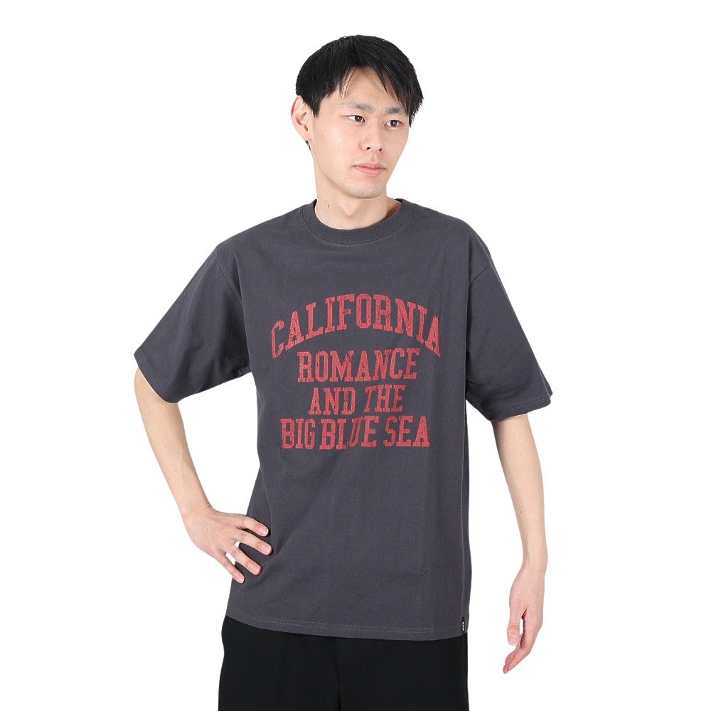 エスエーエス（S.A.S）（メンズ）半袖Tシャツ メンズ カレッジロゴ  SAS2247202-17:CHARCOAL