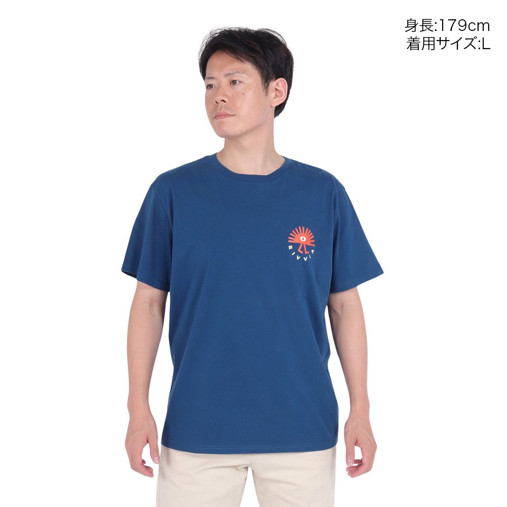リヴィアプロジェクツ（Rivvia Projectu）（メンズ）NIGHT+DAY 半袖Tシャツ RTE-23203-NAV