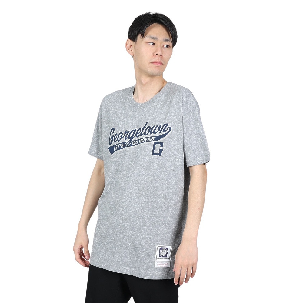 ミッチェルアンドネス（Mitchell&Ness）（メンズ）半袖Tシャツ メンズ NCAA SCRIPT GEORGETOW BMTRTP21131-GTWGYHT