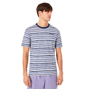 (メンズ)BLURRRED STRIPES 半袖Tシャツ FOA405507
