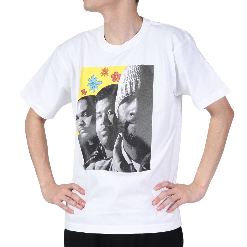 1993 デザイン ワールド ヒップ ホップ（1993 DESIGNED WORLD HIP HOP）（メンズ）1993 DE LA 半袖Tシャツ 1993-23A082-White