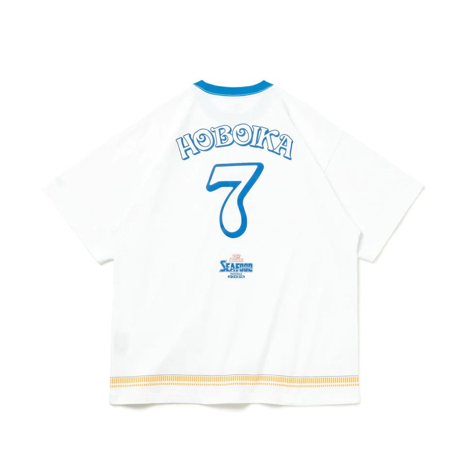 ニューエラ（NEW ERA）（メンズ、レディース）半袖 オーバーサイズド コットン Tシャツ カップヌードル シーフード味 14124673