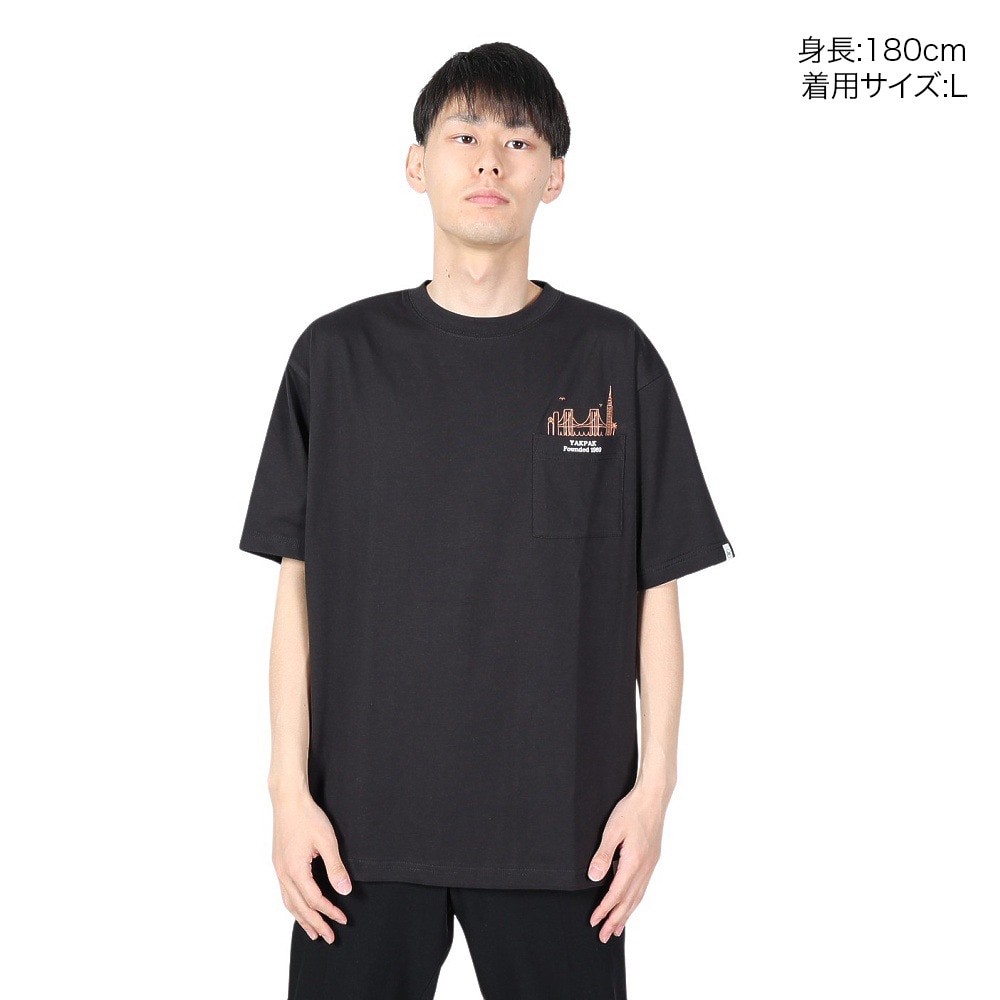 ヤックパック（YAK PAK）（メンズ、レディース）ブルックリン デザイン ポケット付き 半袖Tシャツ 4510002-01 BLK
