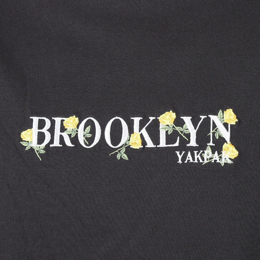 ヤックパック（YAK PAK）（メンズ、レディース）フラワーロゴ 半袖Tシャツ 4510006-01 BLK