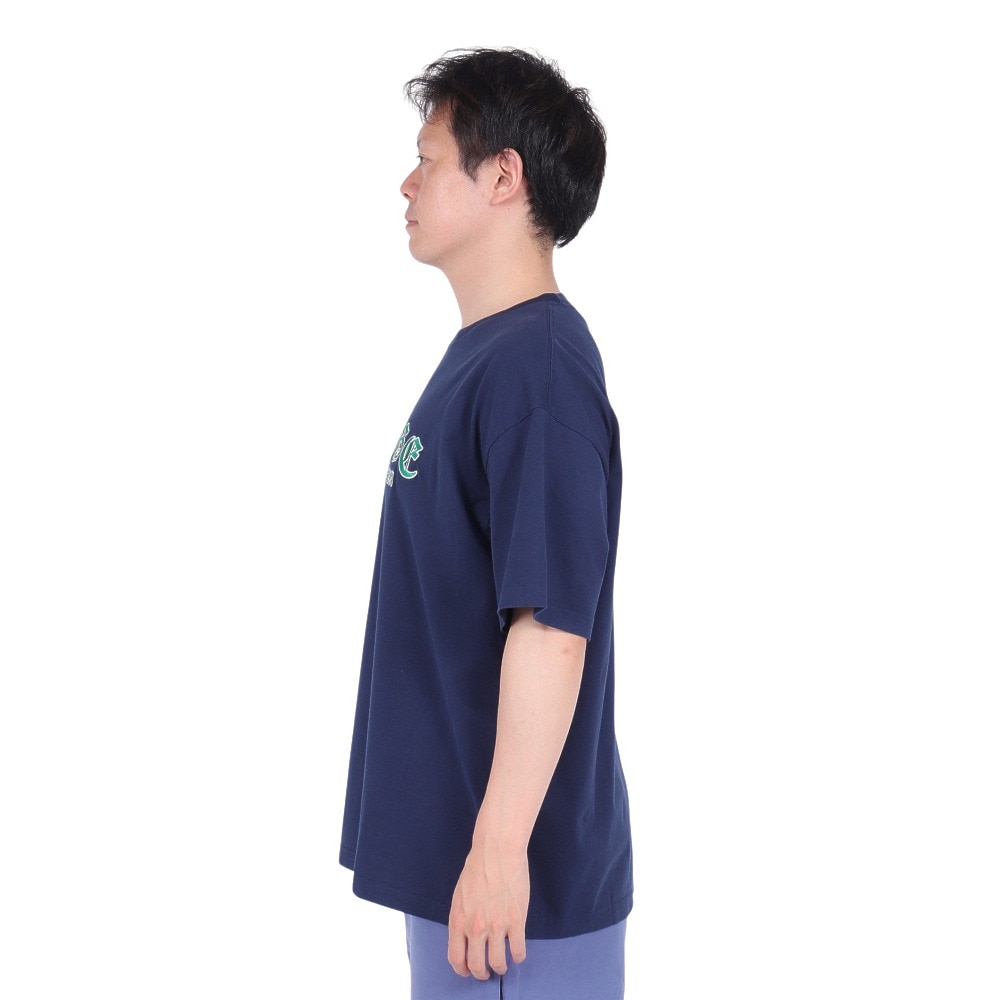 エクストララージ（XLARGE）（メンズ、レディース）OLD ENGLISH ロゴ ショートスリーブ Tシャツ 101242011016-NAVY