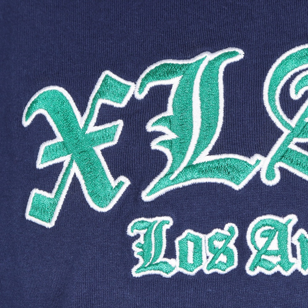 エクストララージ（XLARGE）（メンズ、レディース）OLD ENGLISH ロゴ ショートスリーブ Tシャツ 101242011016-NAVY