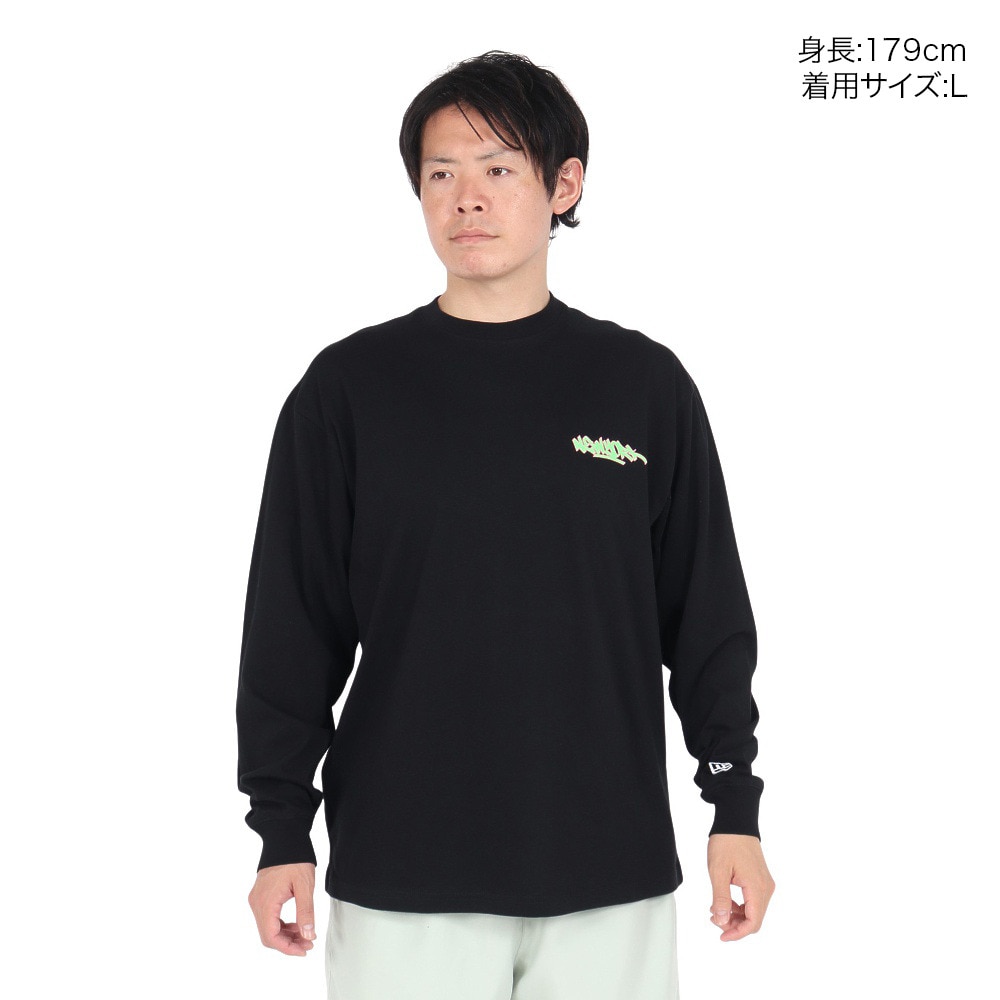 ニューエラ（NEW ERA）（メンズ、レディース）長袖 オーバーサイズド コットン Tシャツ Graffiti 14324708