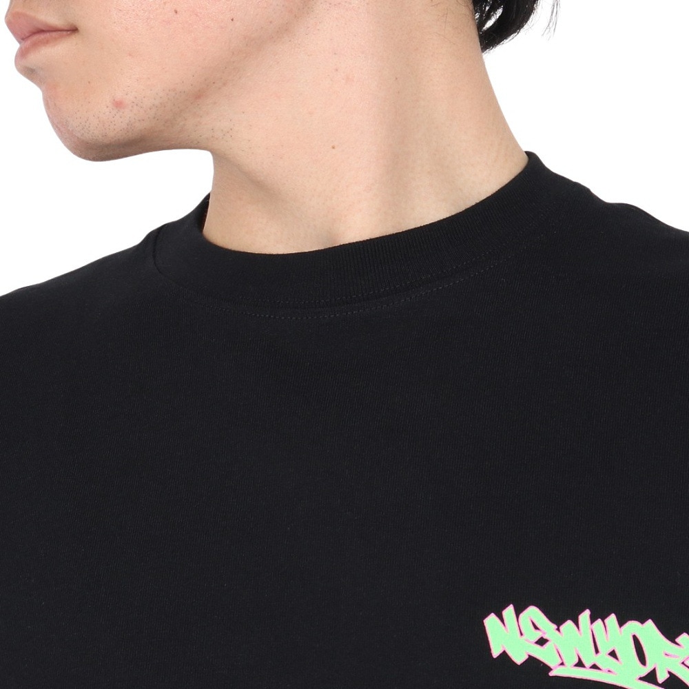 ニューエラ（NEW ERA）（メンズ、レディース）長袖 オーバーサイズド コットン Tシャツ Graffiti 14324708