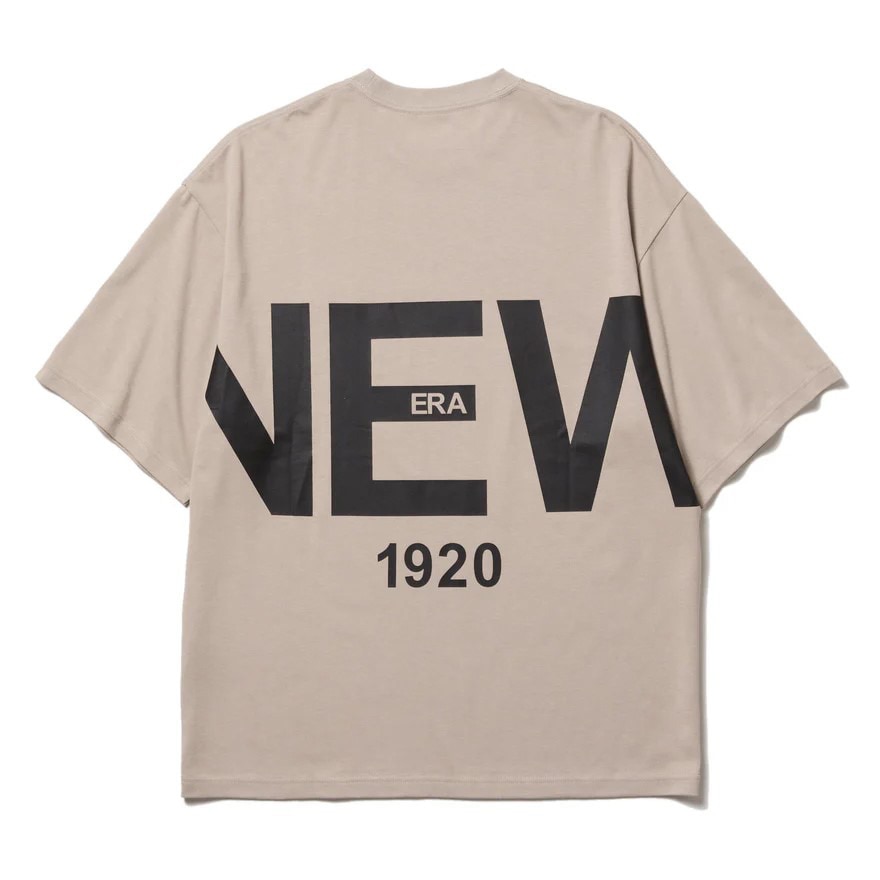 ニューエラ（NEW ERA）（メンズ、レディース）半袖 オーバーサイズド コットン Tシャツ Zoom Up Logo 14410047