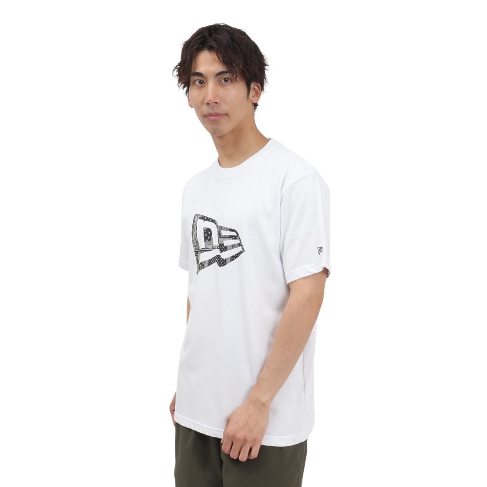 ニューエラ（NEW ERA）（メンズ、レディース）コットン 半袖Tシャツ Floral Paisley フラッグロゴ 14410106