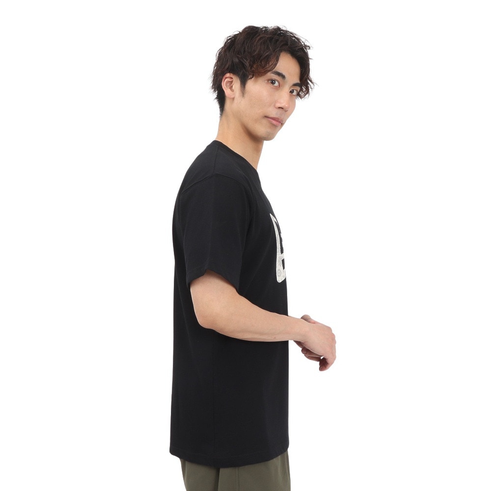 ニューエラ（NEW ERA）（メンズ、レディース）コットン 半袖Tシャツ Floral Paisley フラッグロゴ 14410107