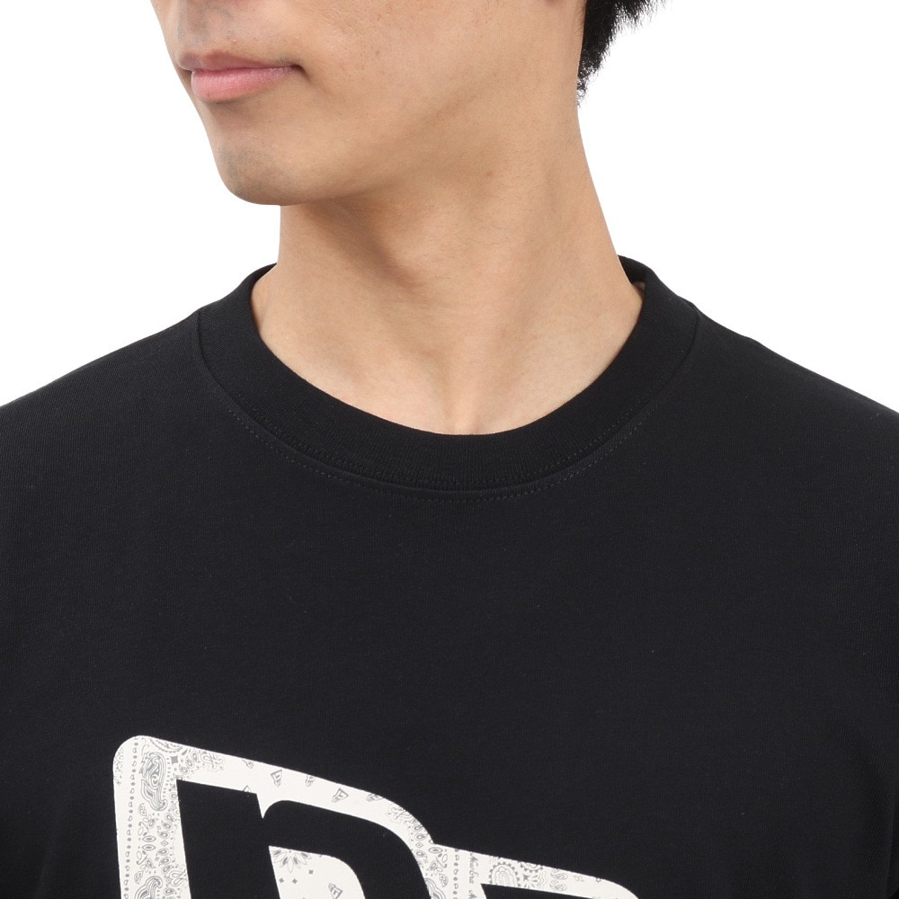 ニューエラ（NEW ERA）（メンズ、レディース）コットン 半袖Tシャツ Floral Paisley フラッグロゴ 14410107