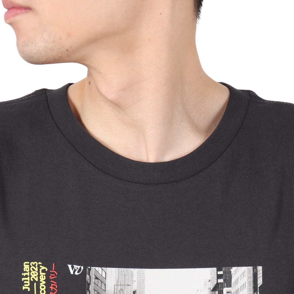 リヴィアプロジェクツ（Rivvia Projectu）（メンズ）GLOBAL TOUR 半袖Tシャツ RTE-25124-BLK