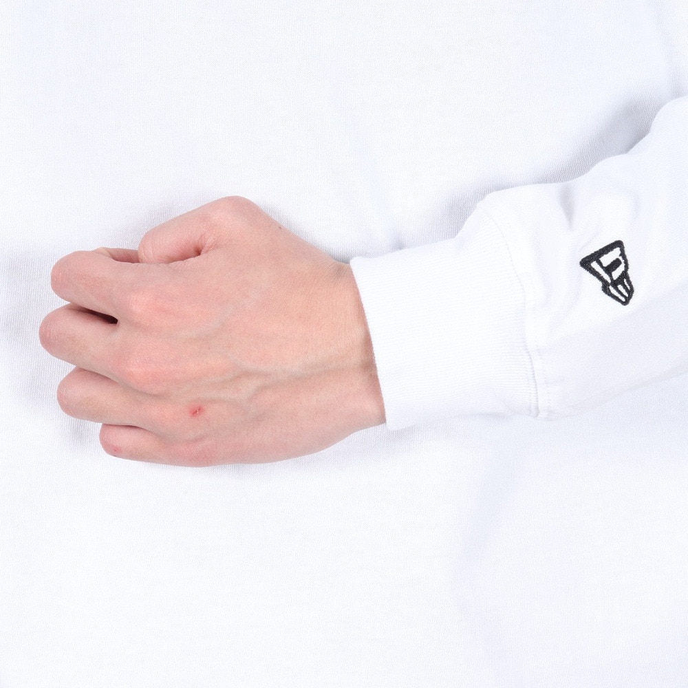 ニューエラ（NEW ERA）（メンズ、レディース）長袖 オーバーサイズド コットン Tシャツ Zoom Up Logo 14324692