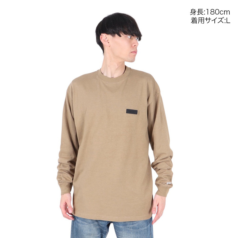 ニューエラ（NEW ERA）（メンズ、レディース）長袖 オーバーサイズド コットン Tシャツ Zoom Up Logo 14324693