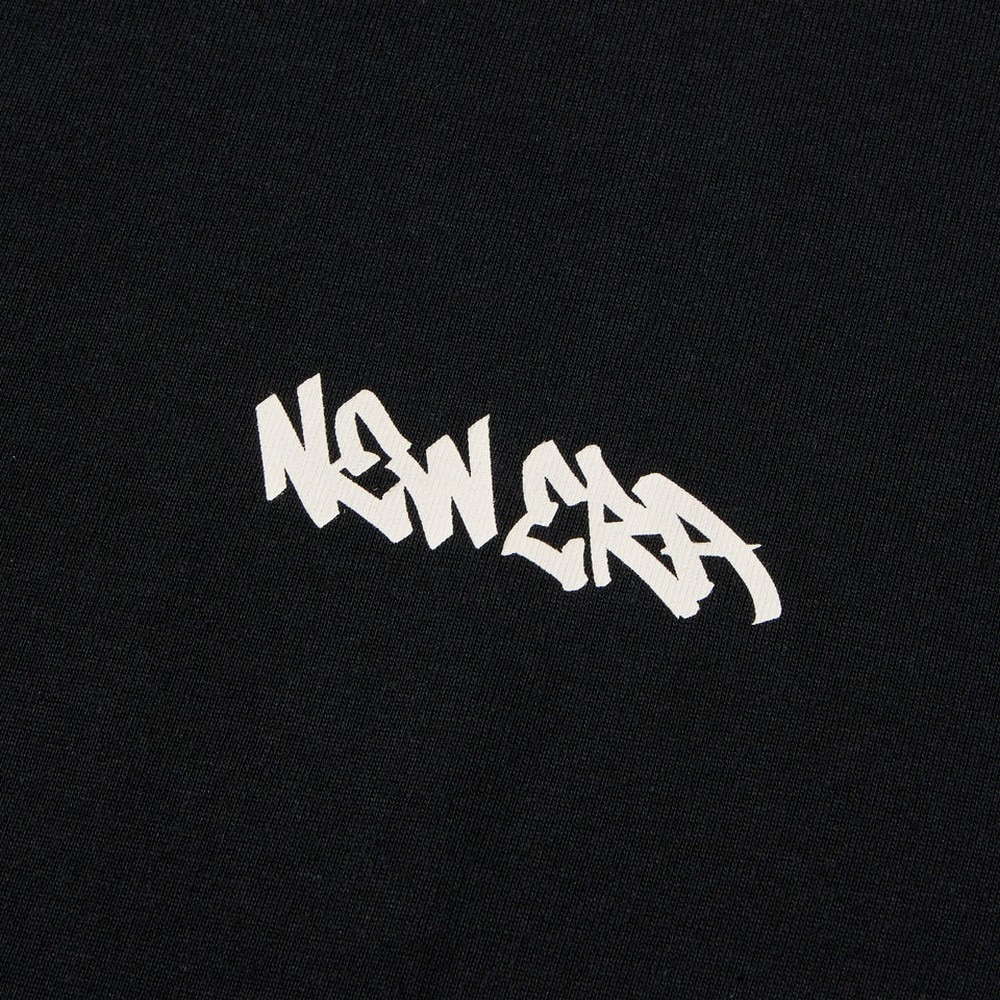 ニューエラ（NEW ERA）（メンズ、レディース）長袖 オーバーサイズド コットン Tシャツ Tagging 14682691