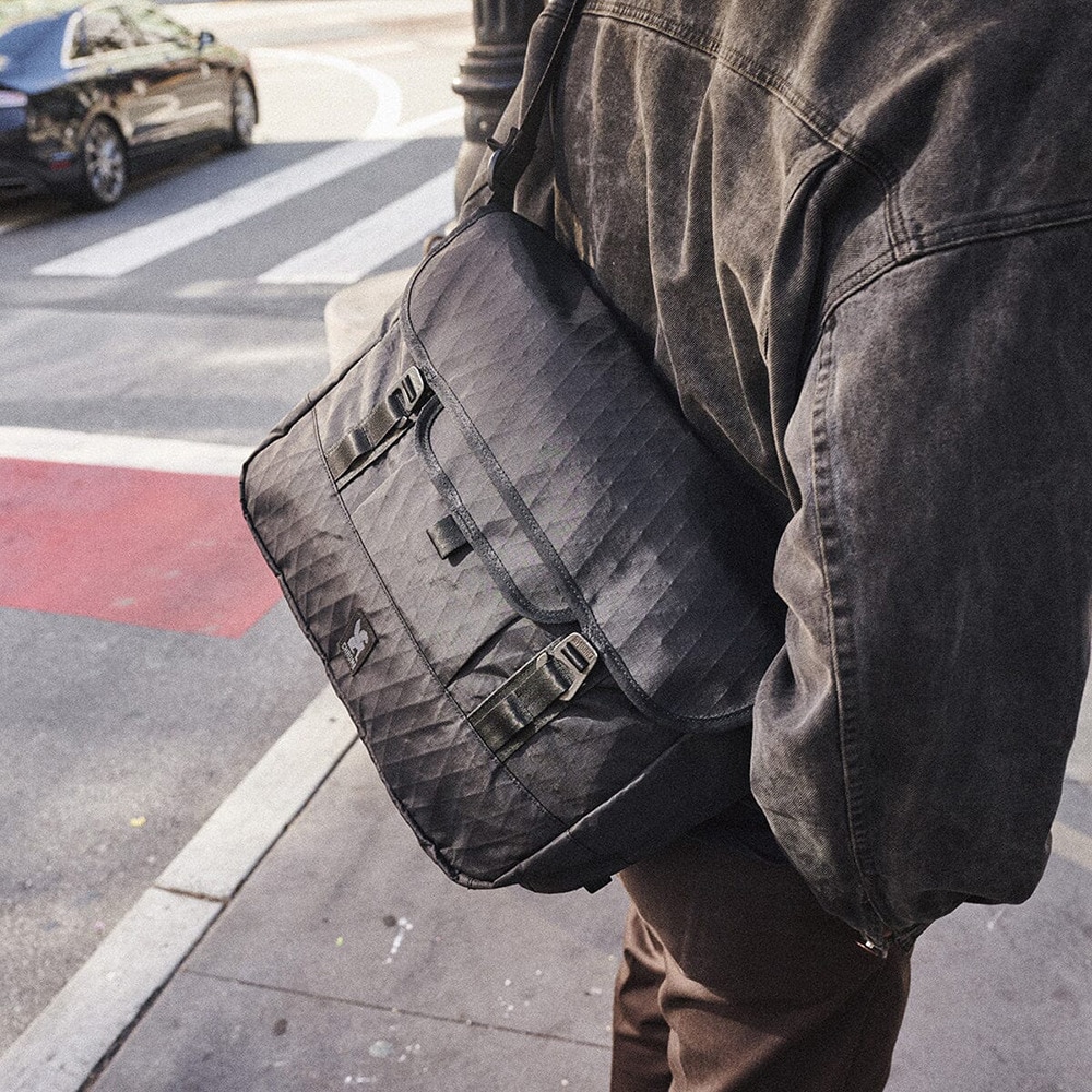 クロム（CHROME）（メンズ、レディース）MIDTOWN 20L