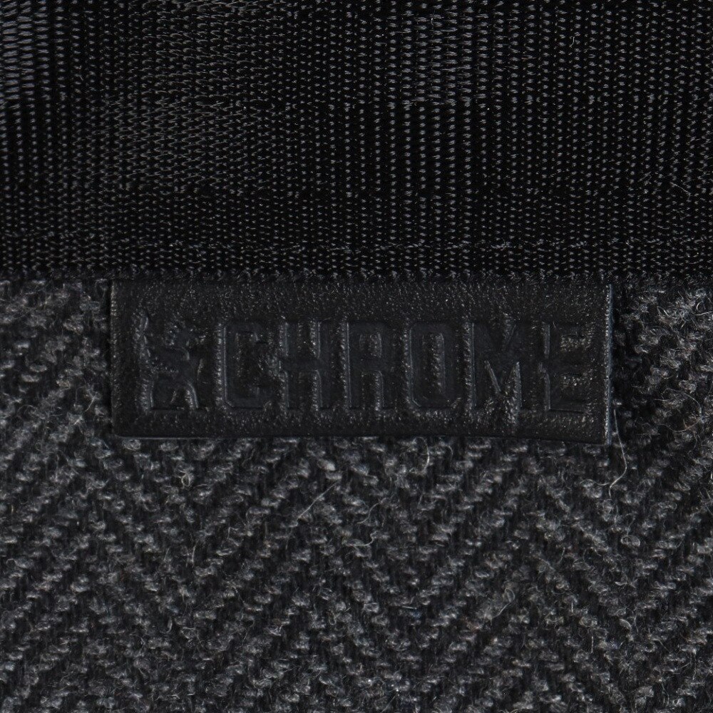 クロム（CHROME）（メンズ、レディース）NEWSPAPER メッセンジャーバッグ SM JP198 BLACK HERRINBONE