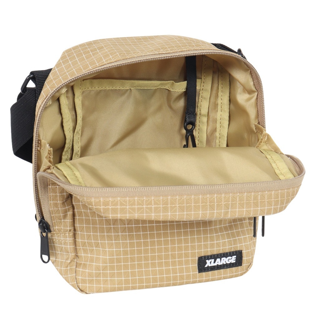 エクストララージ（XLARGE）（メンズ、レディース）リップストップ スクエア ショルダーバッグ 101251053001-BEIGE